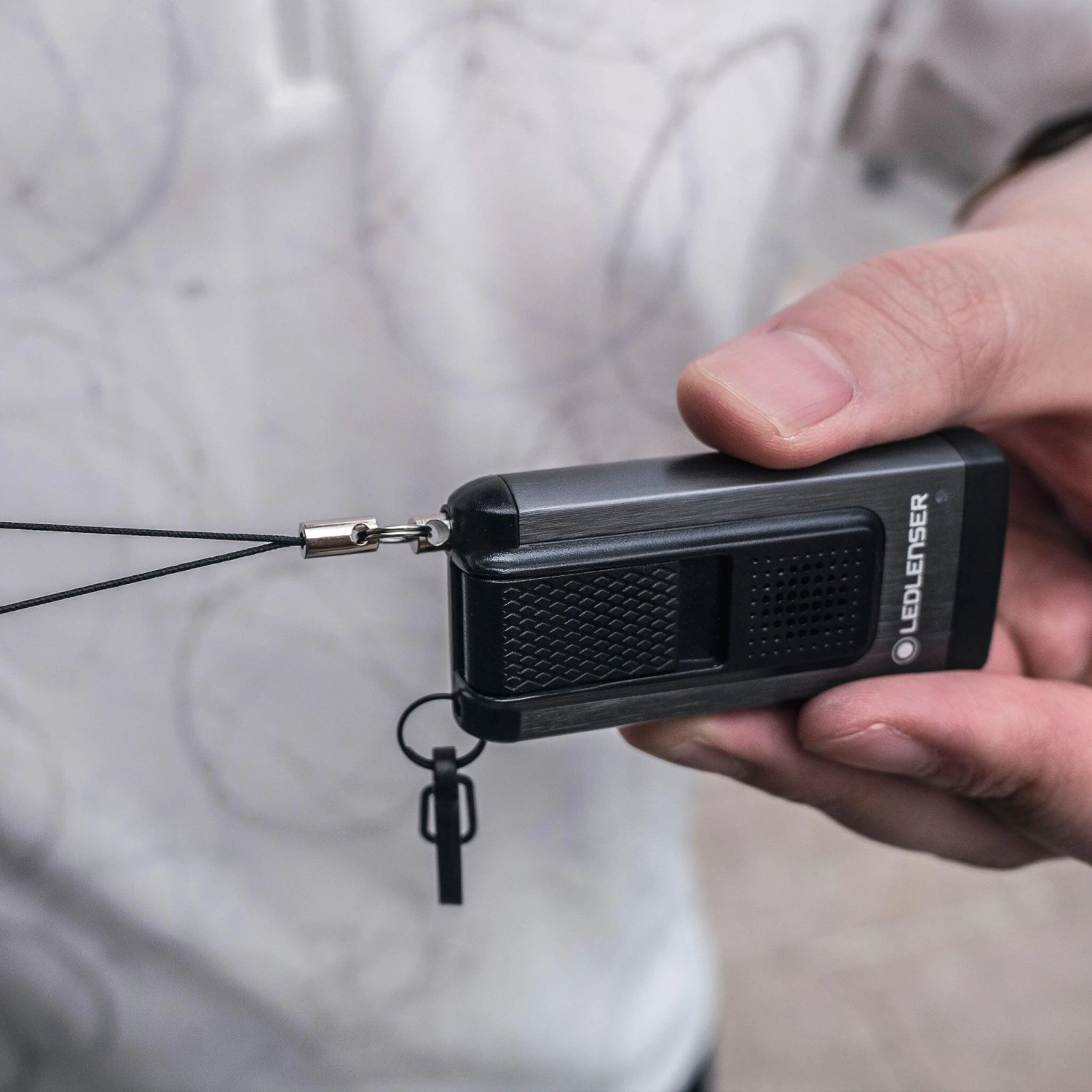 Ledlenser K6R Safety LED Rechargeable Keyring Torch & 4GB Flash Drive (Grey) 2 Ledlenser K6R Safety LED Rechargeable Keyring Torch & 4GB Flash Drive (Grey) - Image 2