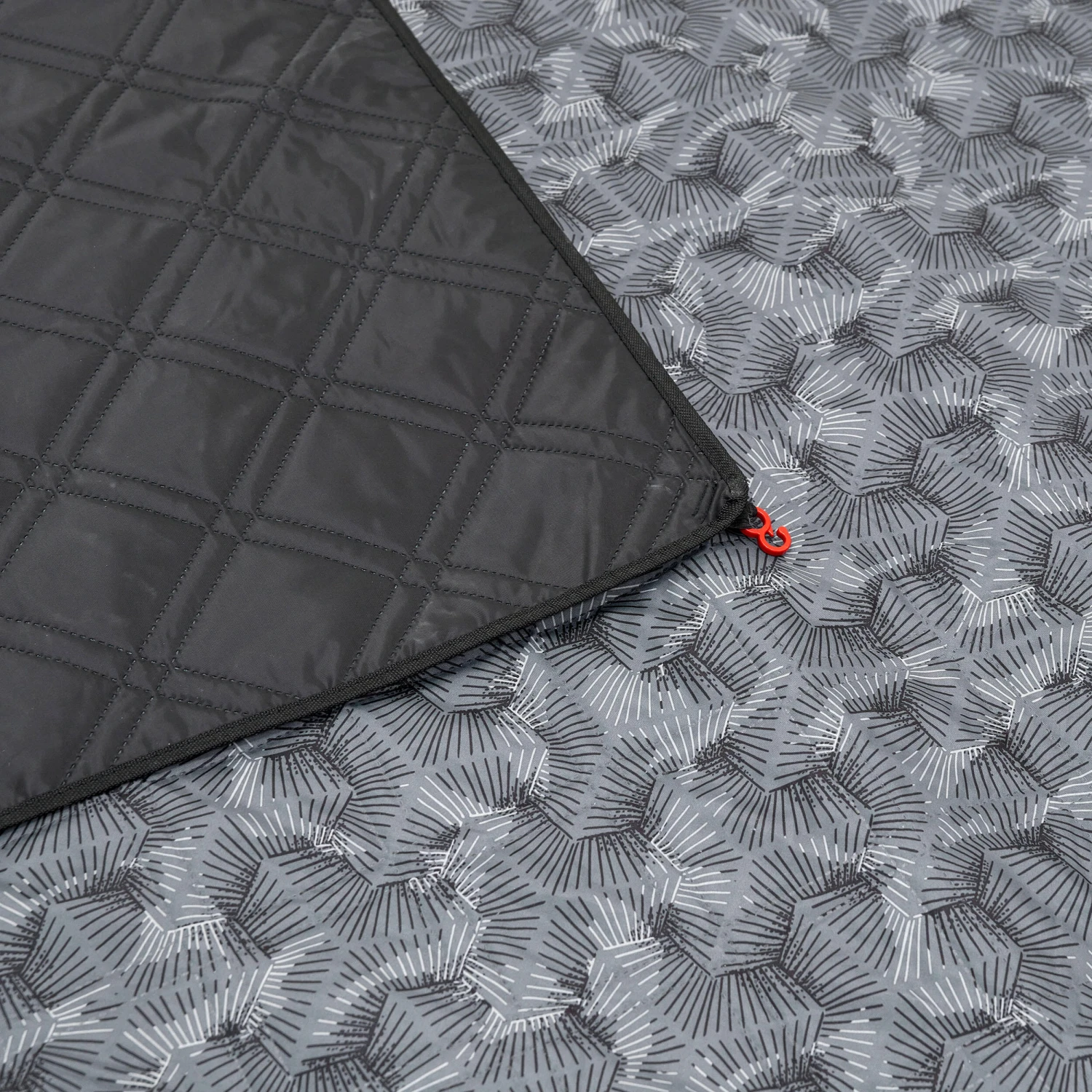 Quechua COMFORTABLE INSULATING BLANKET-SPARE PART FOR THE AIRSECONDS6.3 POLY-COTTON TENT 6 Quechua COMFORTABLE INSULATING BLANKET-SPARE PART FOR THE AIRSECONDS6.3 POLY-COTTON TENT - Image 6