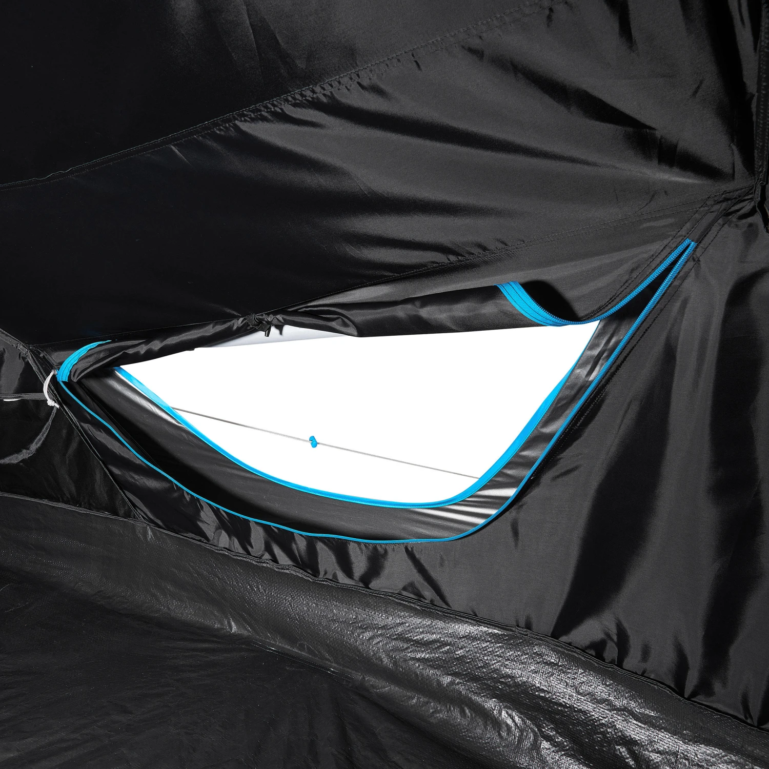 Quechua 3 Man Pop-Up Blackout Tent 15 Quechua 3 Man Pop-Up Blackout Tent - Image 15